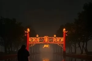 《蓝色诊断书》诊室蓝光与病历夹封面，桌角放着一支未盖帽的笔